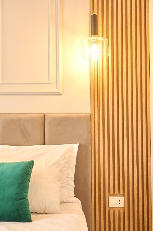 Eee Apart Boutique Constanta Bagian luar foto