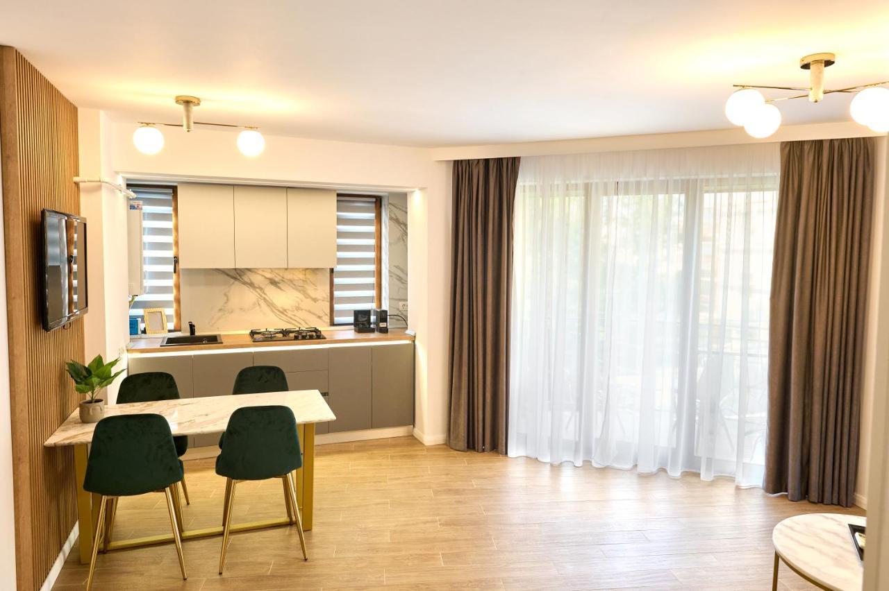 Eee Apart Boutique Constanta Bagian luar foto