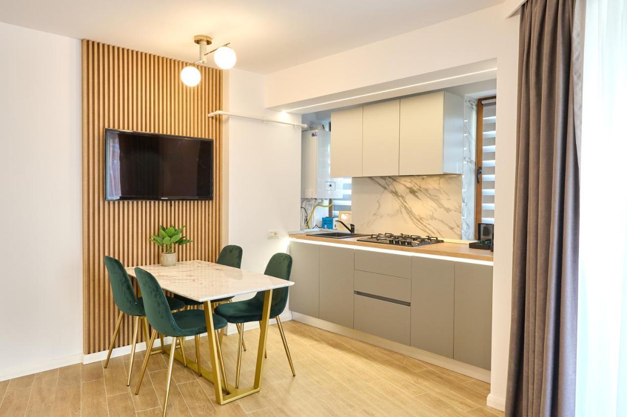 Eee Apart Boutique Constanta Bagian luar foto