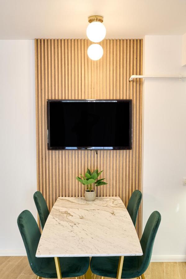 Eee Apart Boutique Constanta Bagian luar foto
