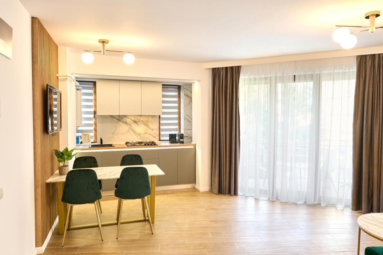 Eee Apart Boutique Constanta Bagian luar foto