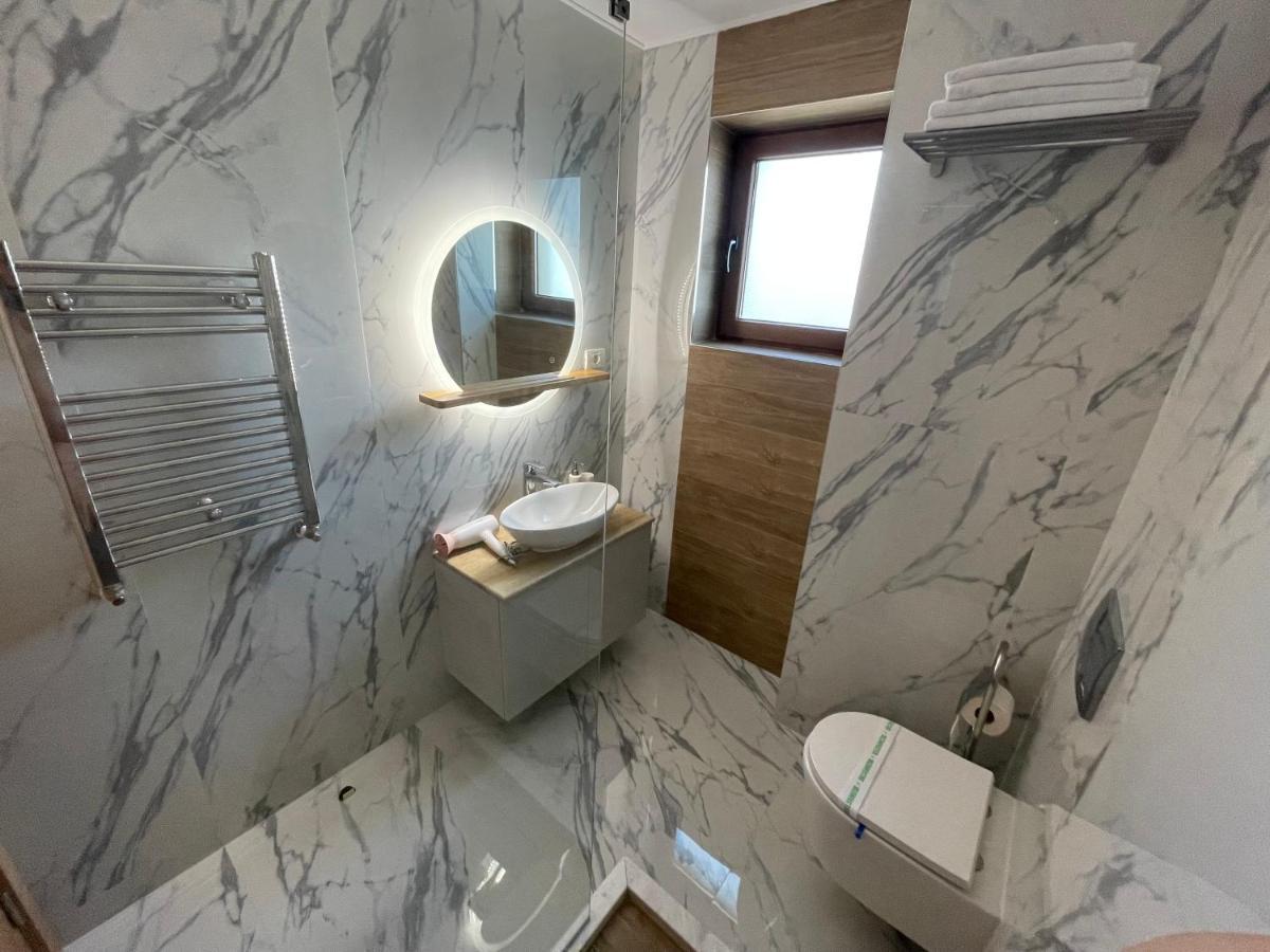 Eee Apart Boutique Constanta Bagian luar foto